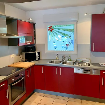 Maison 2* Avec Jardin, Proche Centre Et Pistes Cyclables A - Fr-1-239-1023 Holiday home *